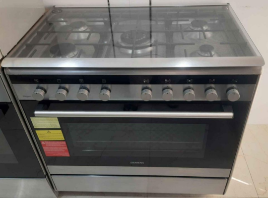 Siemens brand full heavy duty gas cooker For Sale