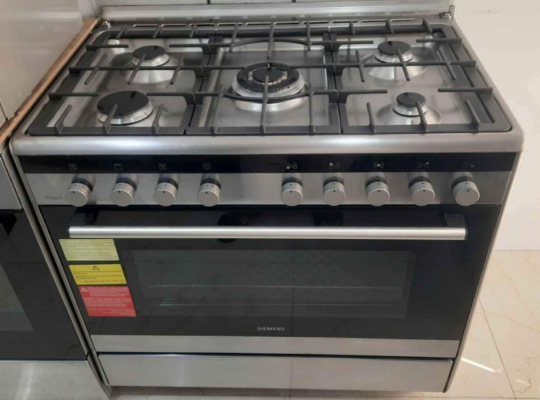 Siemens brand full heavy duty gas cooker For Sale