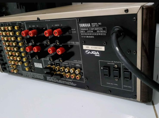 YAMAHA DSP-A1 MONESTER HIGH END AMPLIFIER FOR SALE