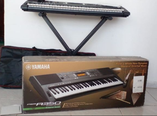 Yamaha PSR-A350 Oriental Keyboard in its packaging