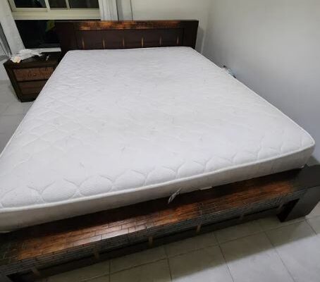 bed room set For Sale