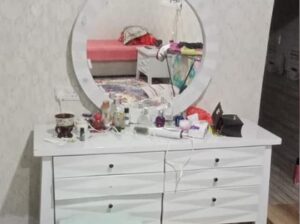 Nightstand and 2 commode for sale