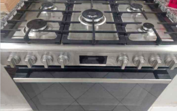 Bosch 90 cm full Gas cooking range oven for sale