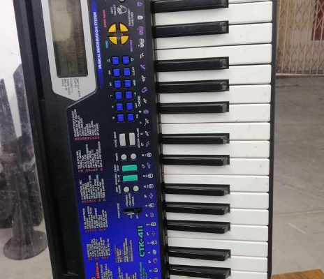 Casio -CTK-411 Piano 49 Keys Elecrronic Keyboards