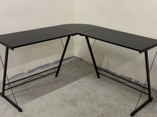 Corner study table For Sale