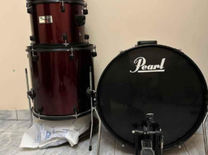 PEARL DRUMS SET FOR SALE