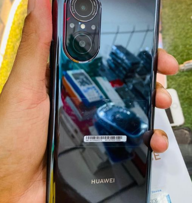 Huawei Nova 9 SE 8GB Ram For Sale