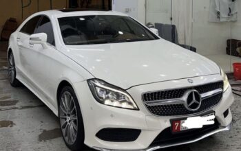 Mercedes CLS500 EMC 2016 Gcc in good condition