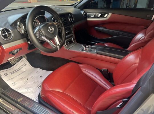 Mercedes SL500 full option 2013 Gcc for sale