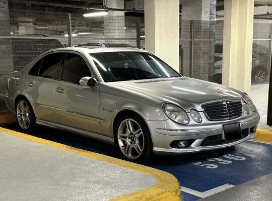 Mercedes E55 full option 2005 Japan imported for s