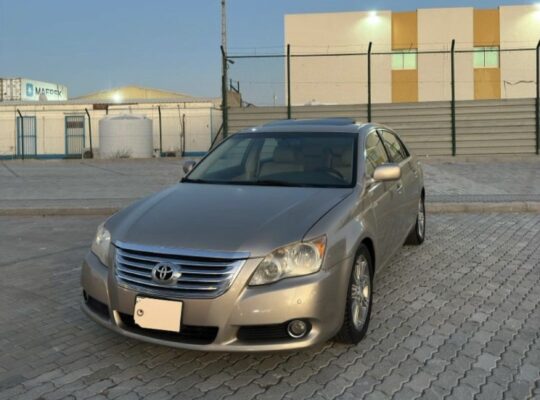 Toyota Avalon limited 2008 Gcc in good condition