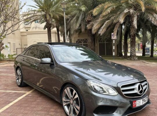 Mercedes E300 AMG full option 2014 Gcc for sale