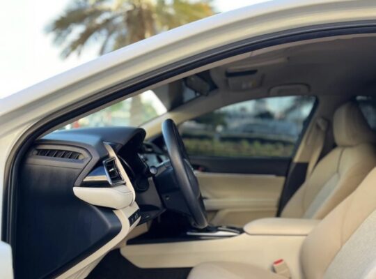 Toyota Camry LE 2019 Gcc for sale