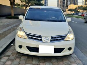 Nissan Tiida hatchback 2009 GCC for sale