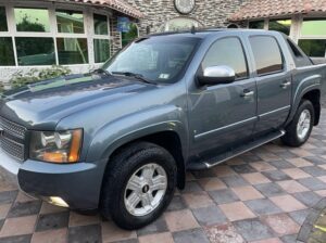 Chevrolet Avalanche z71 2008 imported for sale