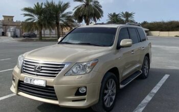 Lexus lx570 sport 2011 Gcc in good condition