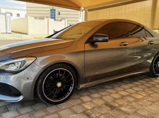 Mercedes CLA250 Gcc full option 2017 for sale