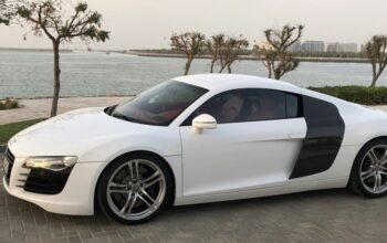 Audi R8 full option 2009 Gcc in good condition for