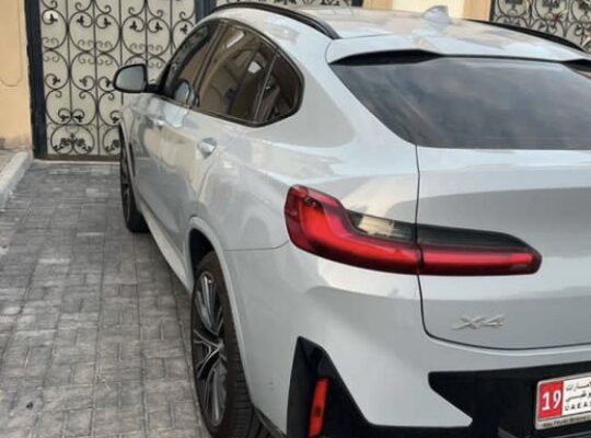 BMW X4 full option 2023 Gcc for sale