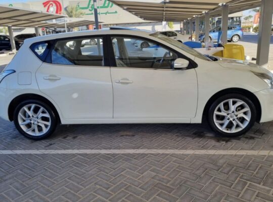 Nissan Tiida SL 1.8L full option 2015 for sale