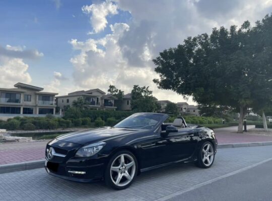 For sale Mercedes SLK 200 Gcc 2014