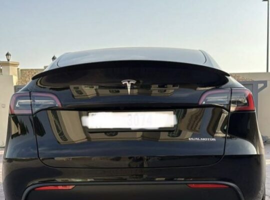 Tesla model Y performance 2023 Gcc full option