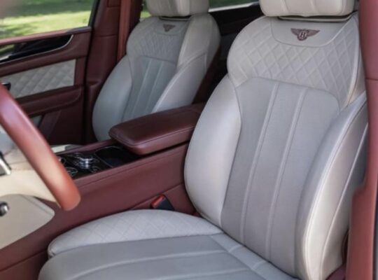 Bentley Bentayaga 2017 special order Gcc for sale