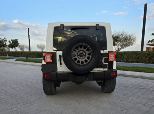 Jeep Wrangler Sahara coupe 2012 Gcc for sale