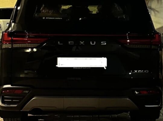 Lexus LX600 signature 2023 Gcc fully loaded for sa