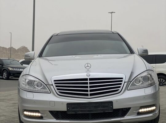 Mercedes S350 mid option 2011 Japan imported for s