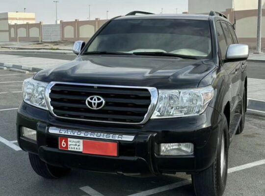 Toyota Land Cruiser VXR 2009 in good condition for