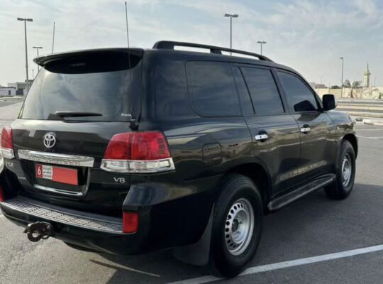 Toyota Land Cruiser VXR 2009 in good condition for