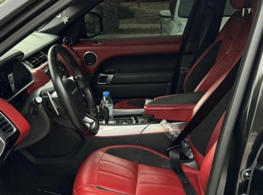 Range Rover Sport 2019 full option Gcc for sale