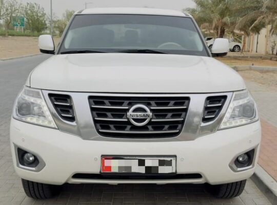 Nissan Patrol SE 2015 in good condition for Sale