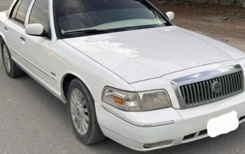 Ford grand marquis LS 2011 in good condition for s