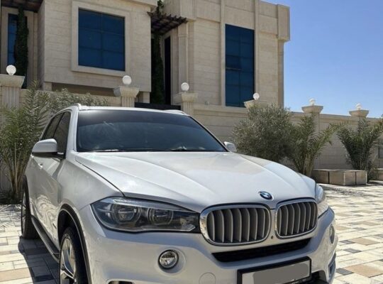 BMW X5 full option 2014 Gcc in good condition for