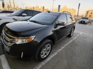 Ford Edge 2013 mid option Gcc for sale