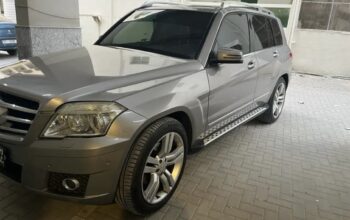 Mercedes GLK 280 Gcc for sale in good condition