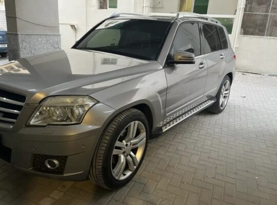 Mercedes GLK 280 Gcc for sale in good condition