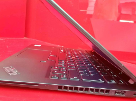 Lenovo X13,13 inch,i7,10thGen,16GB RAM, 256GB SSD