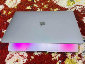 Mac Book Pro 2019(16 Inch ) 6 Core Core I7 For Sal