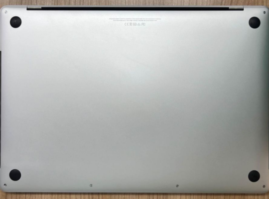 AMacBook Pro 15 inch 2018- core i7 for sale