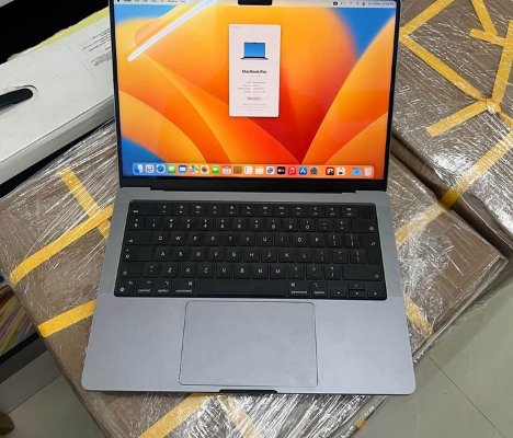 MacBook Pro 2021 M1 max 32/1tb 14-inch for sale