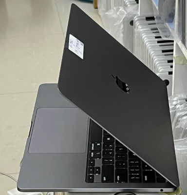 MacBook Pro m2 2022 Ram 24gb 1TB ssd For Sale