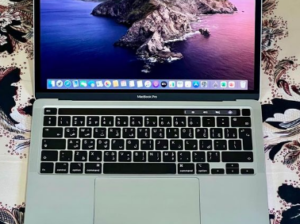 MacBook pro 13-inch 2020 Touch bar 8 gb Ram for sa