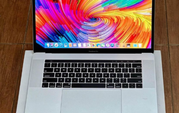 MacBook pro (15-inch 2019 ) 32gb Ram 512 ssd For S