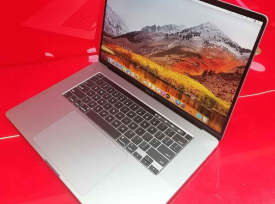 Macbook Pro 16, INCH, 2019, i9, 32 GB RAM, 1TB SSD