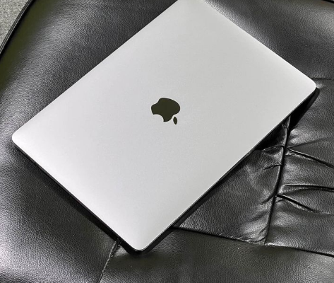 Macbook pro 13-inch 2017 Touch bar For Sale