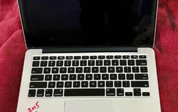 Macbook pro 2015 13-inch 8/128 Core i5 for sale