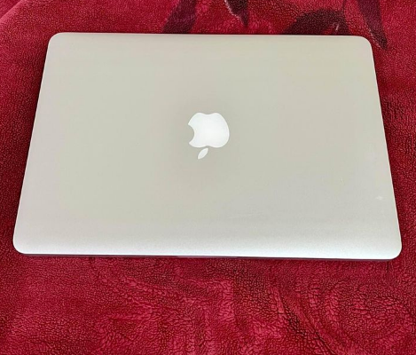 Macbook pro 2015 13-inch 8/128 Core i5 for sale